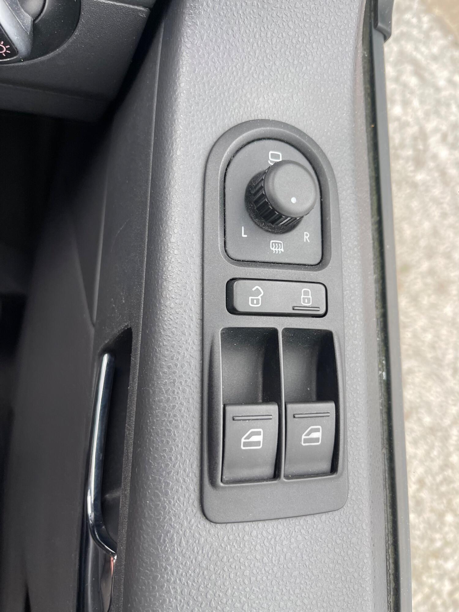 Used Volkswagen Caravelle 2012 for sale - 76313935: Photo 41