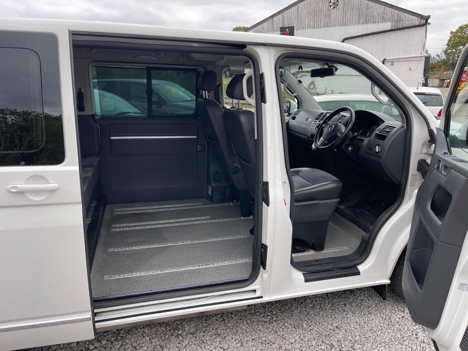 Used Volkswagen Caravelle 2012 for sale - 76313935: Photo 9