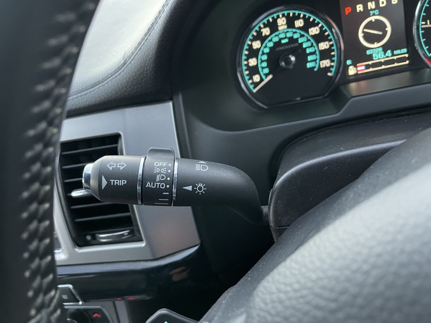 Used Jaguar XF 2015 for sale - 77053706: Photo 27