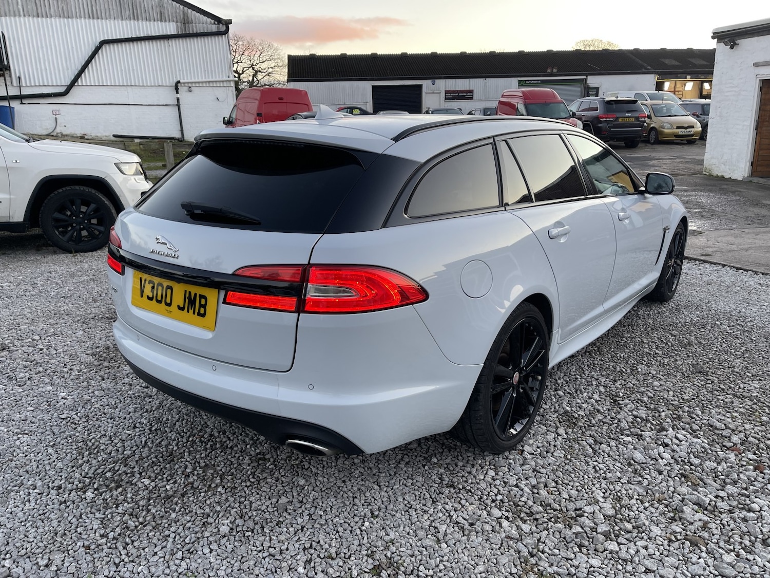 Used Jaguar XF 2015 for sale - 77053706: Photo 7