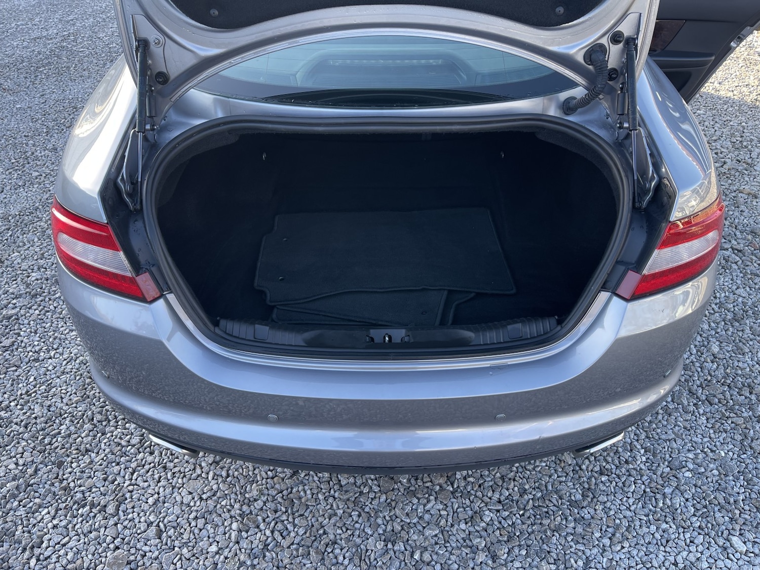 Used Jaguar XF 2010 for sale - 77162327: Photo 16