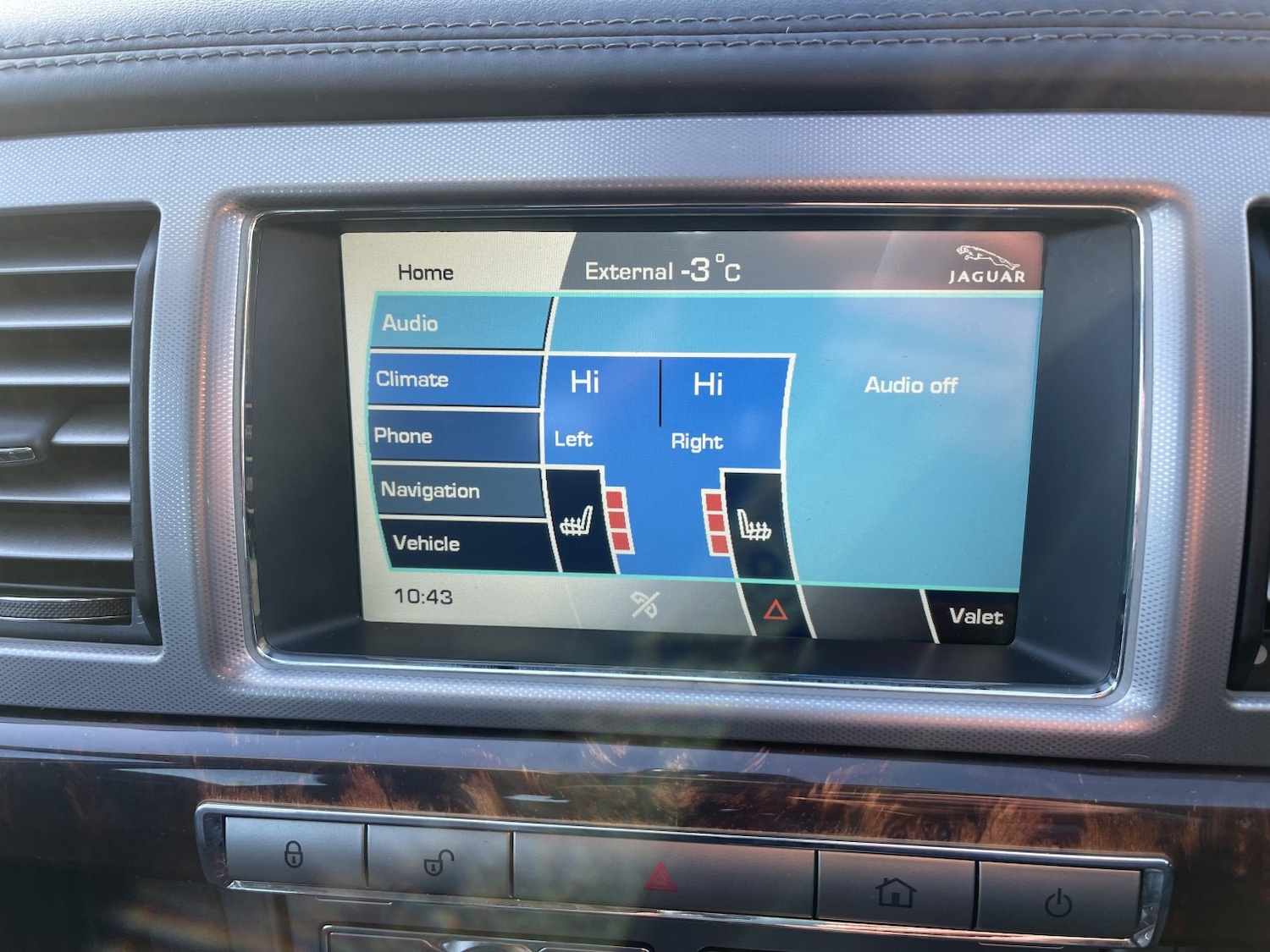 Used Jaguar XF 2010 for sale - 77162327: Photo 20