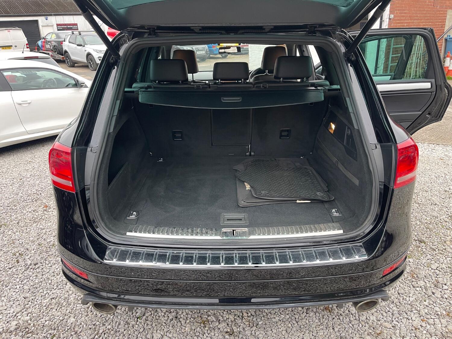 Used Volkswagen Touareg 2013 for sale - 76314010: Photo 17