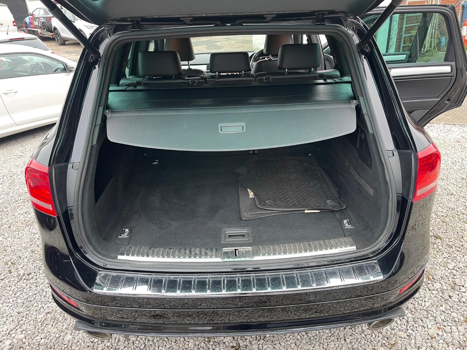 Used Volkswagen Touareg 2013 for sale - 76314010: Photo 18