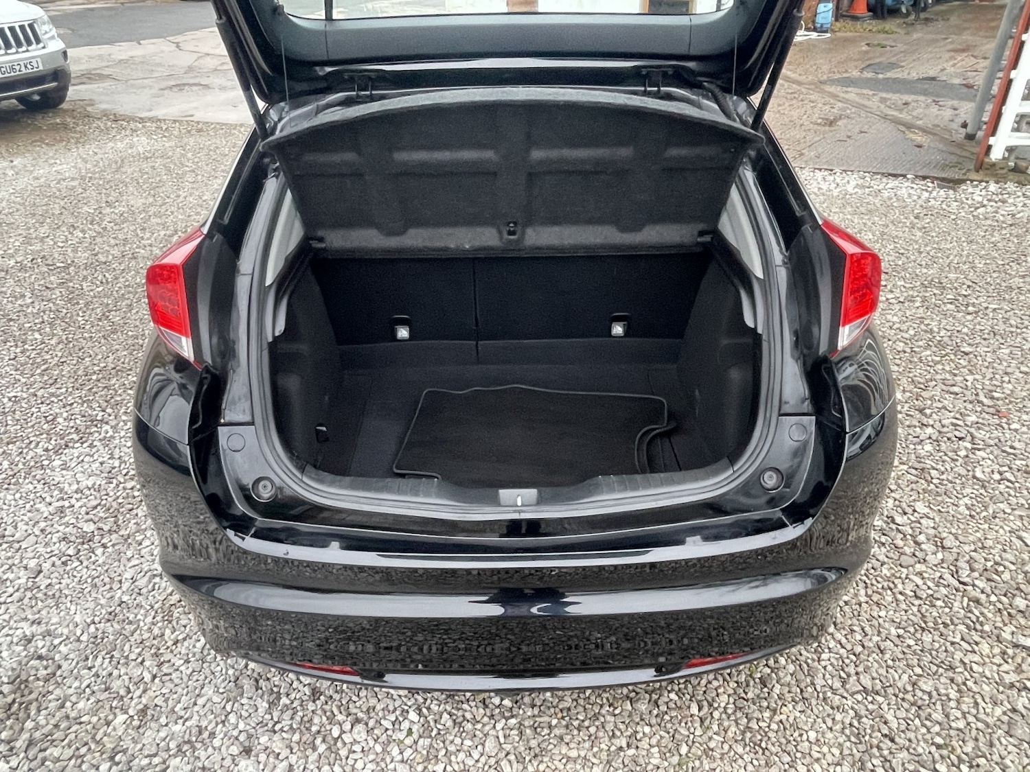 Used Honda Civic 2012 for sale - 77140768: Photo 10