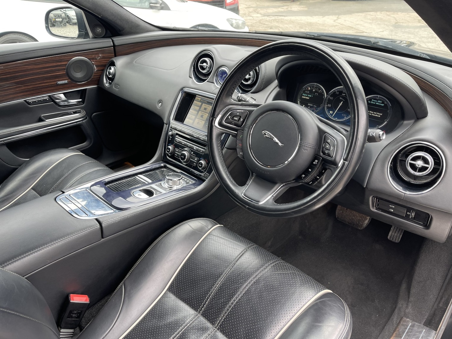 Used Jaguar XJ 2012 for sale - 77836973: Photo 15