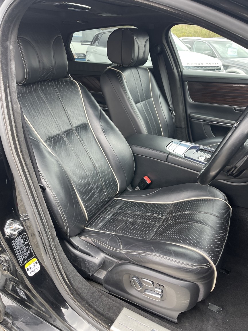 Used Jaguar XJ 2012 for sale - 77836973: Photo 18