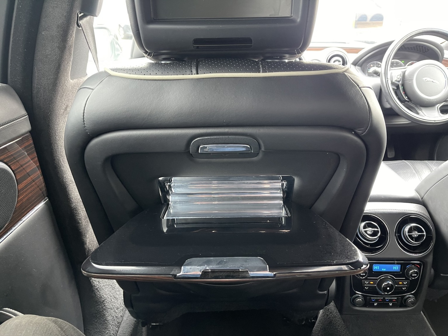 Used Jaguar XJ 2012 for sale - 77836973: Photo 31