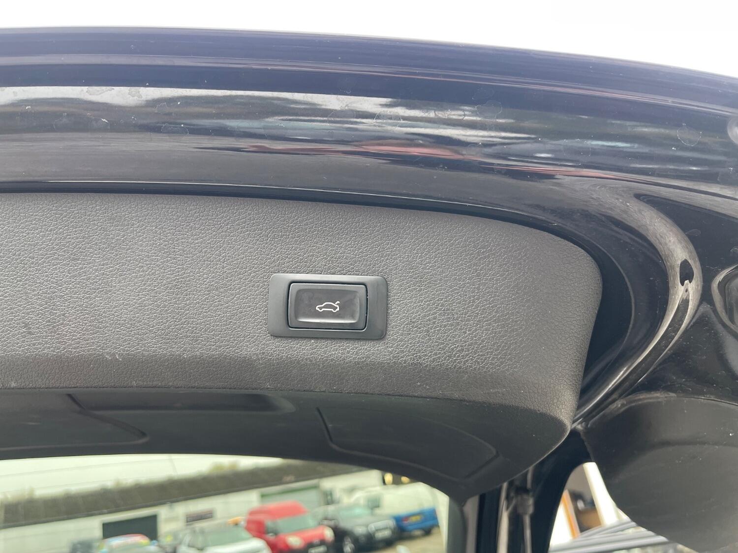 Used Audi Q7 2014 for sale - 76262977: Photo 21