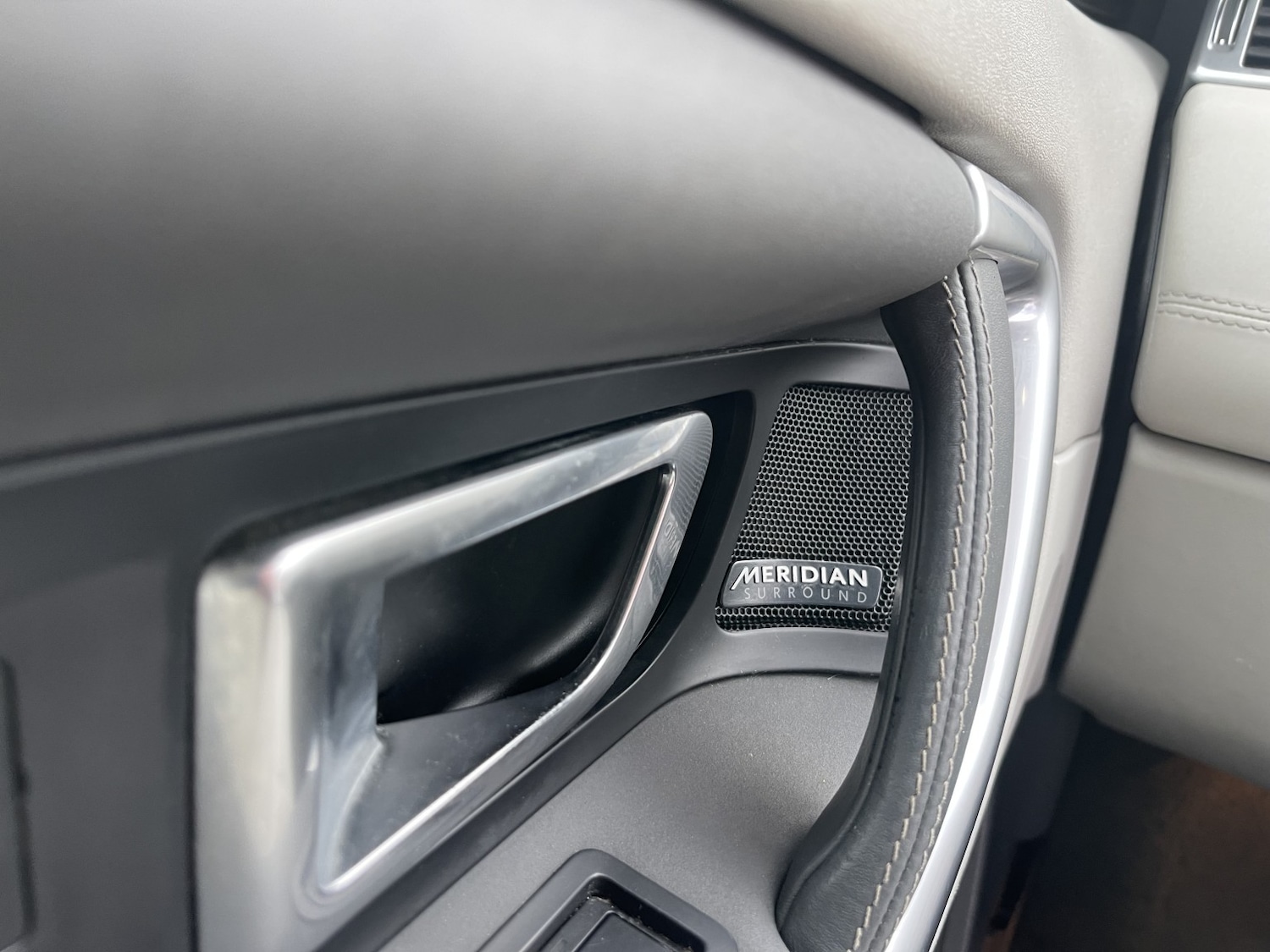 Used Land Rover Discovery Sport 2015 for sale - 77213468: Photo 20