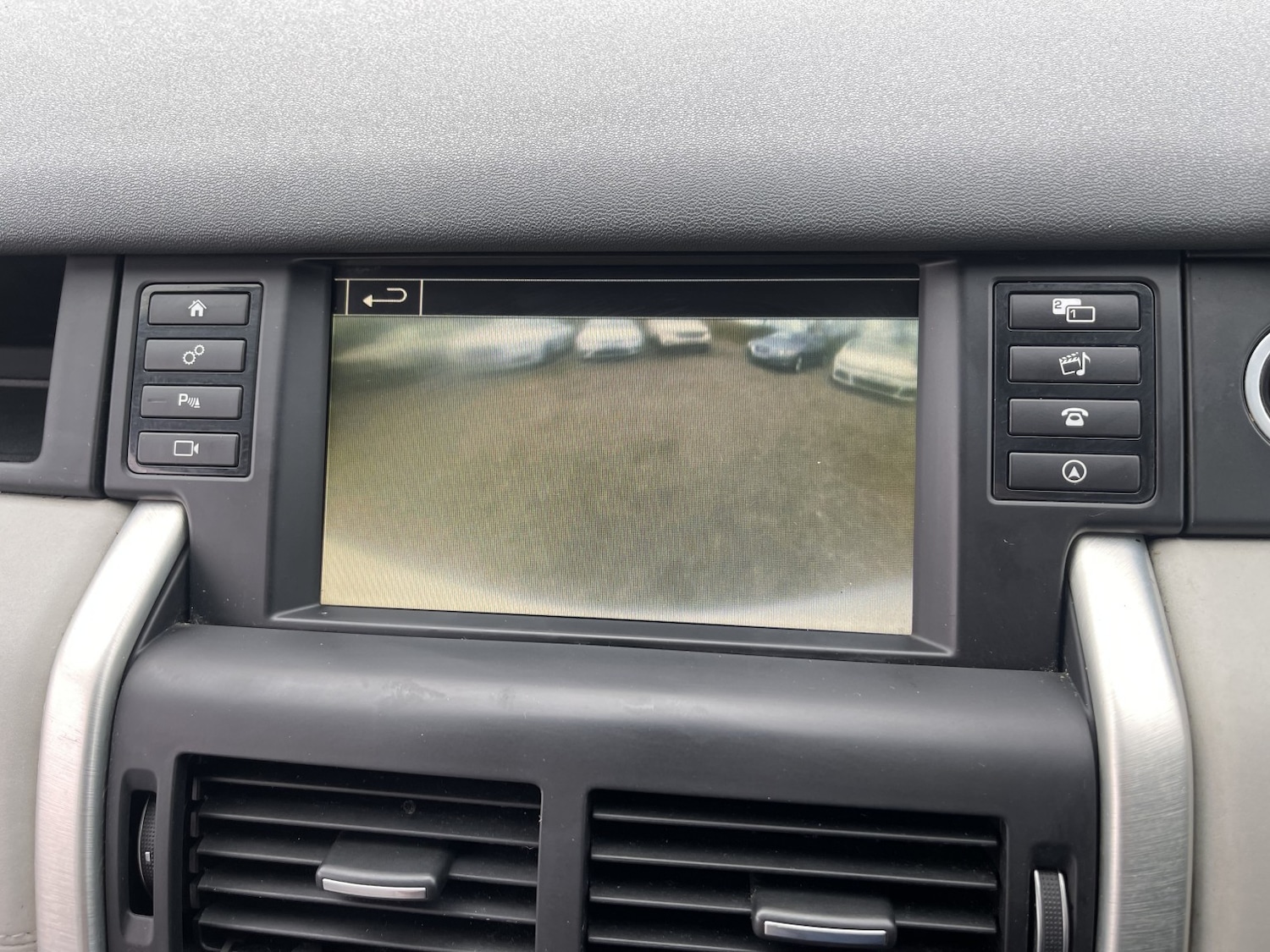 Used Land Rover Discovery Sport 2015 for sale - 77213468: Photo 34