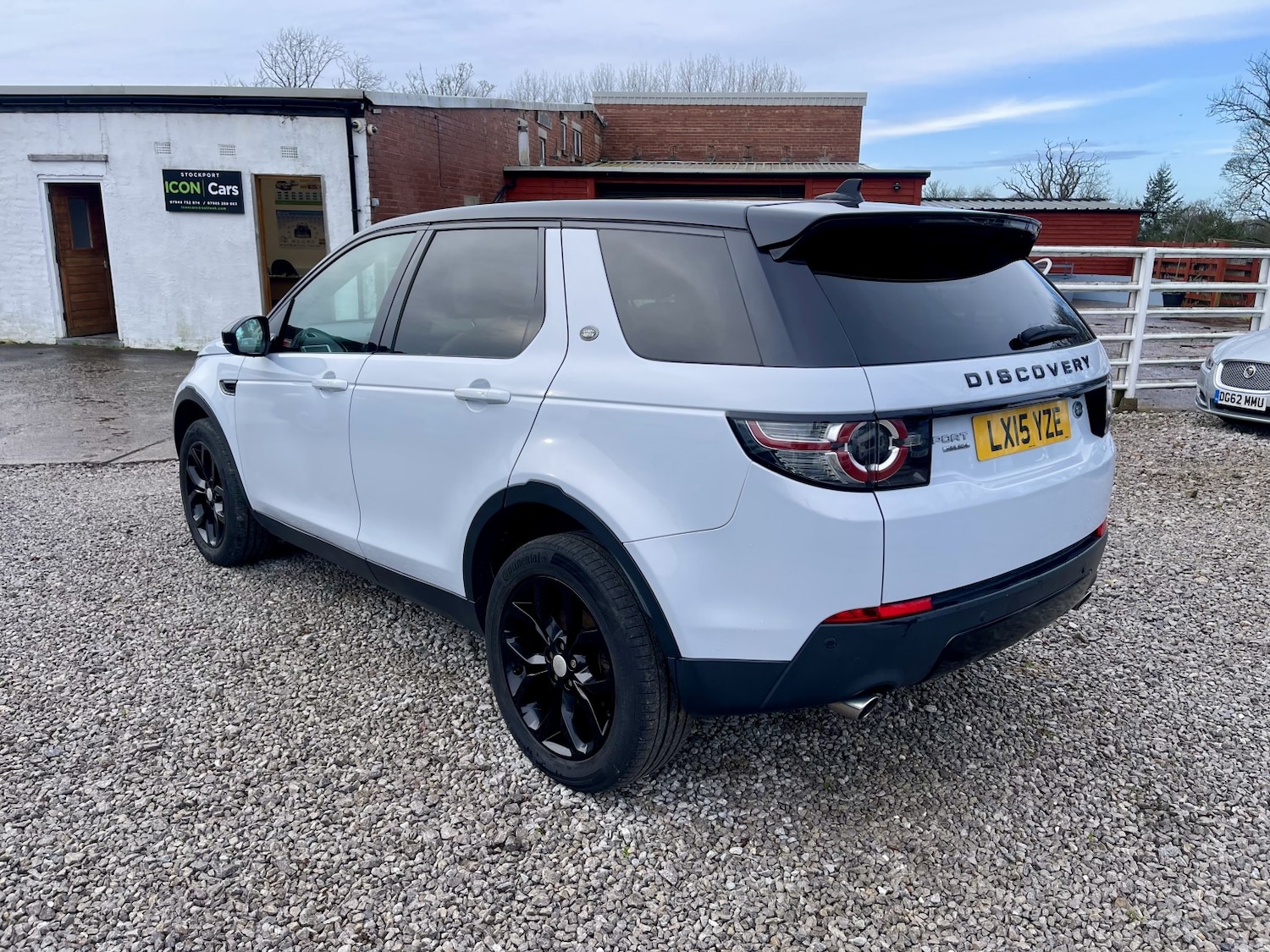 Used Land Rover Discovery Sport 2015 for sale - 77213468: Photo 5