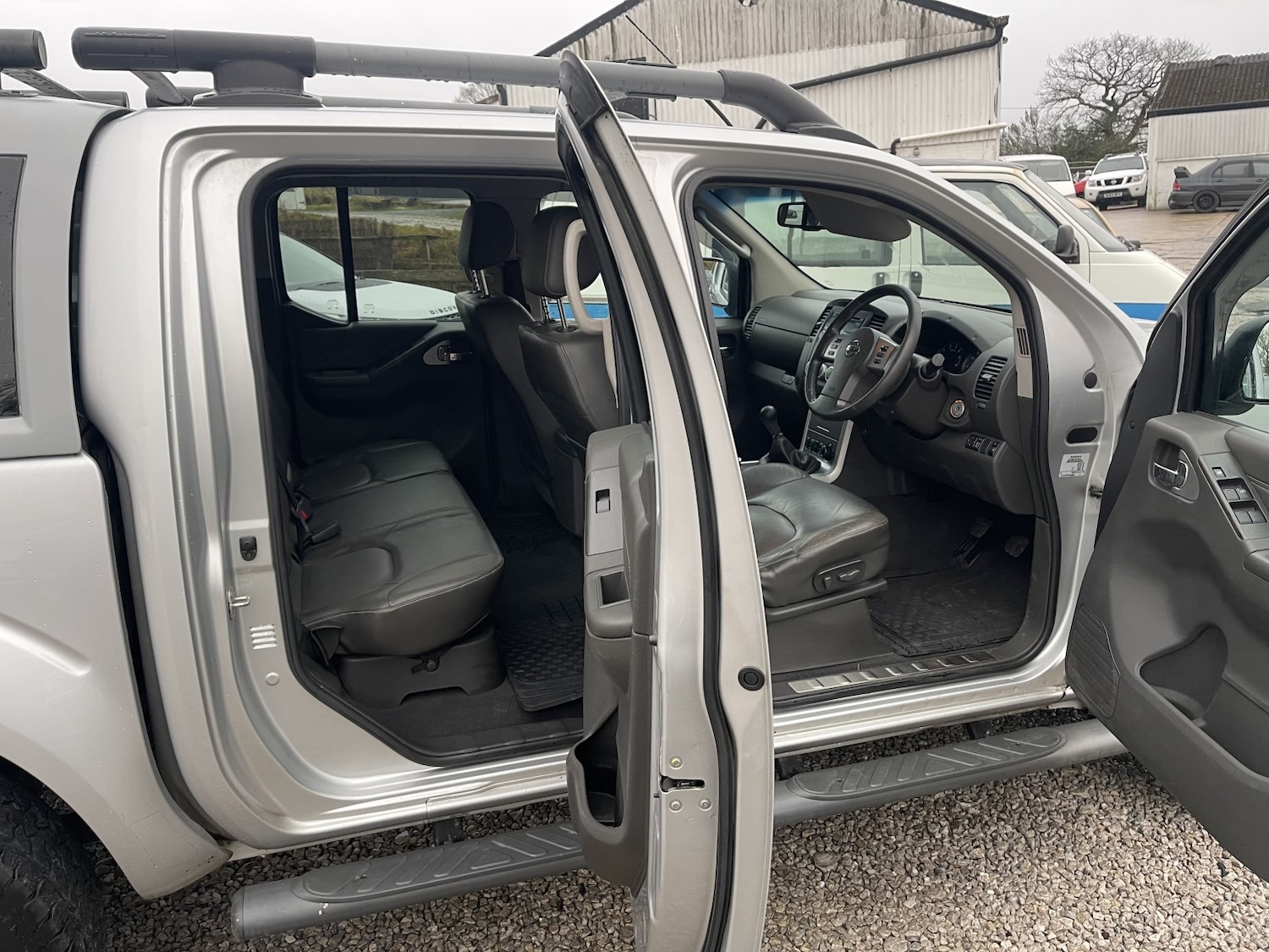 Used Nissan Navara 2012 for sale - 77289242: Photo 17