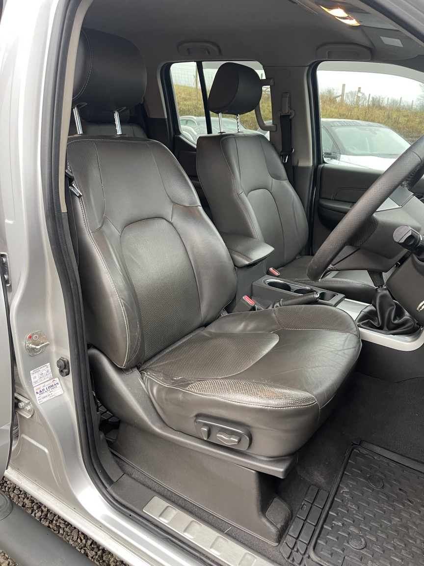 Used Nissan Navara 2012 for sale - 77289242: Photo 18