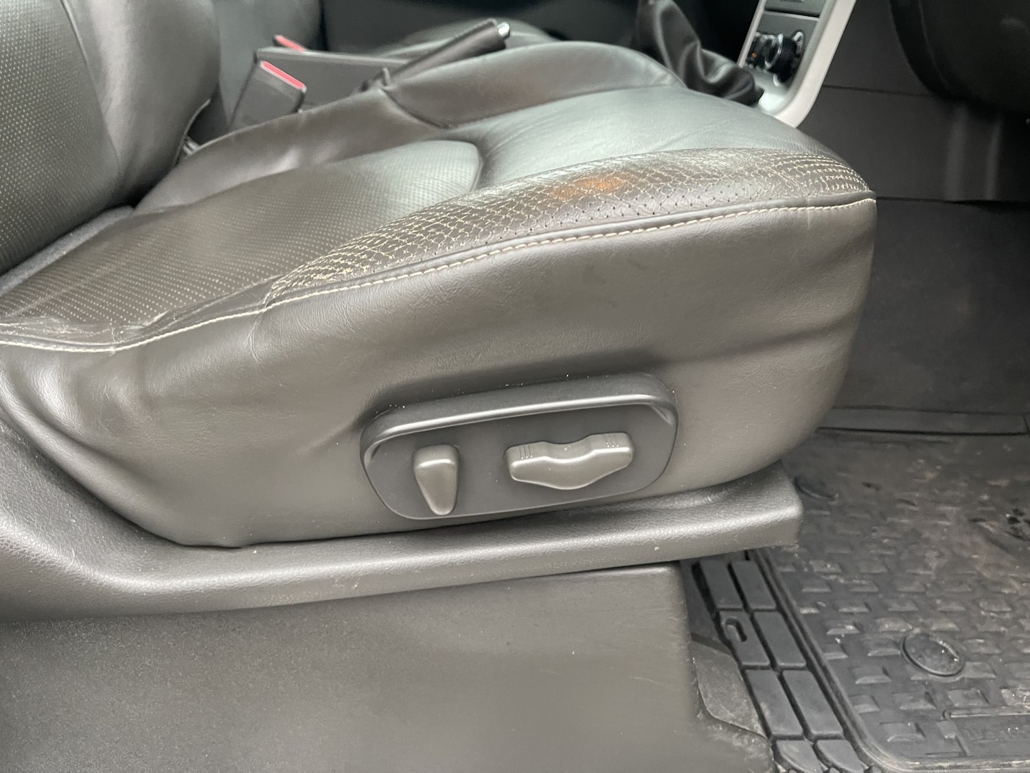 Used Nissan Navara 2012 for sale - 77289242: Photo 19