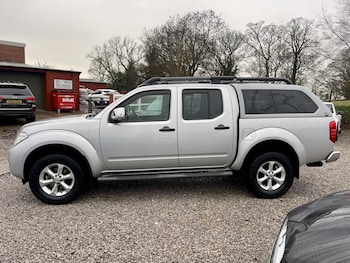 Used Nissan Navara 2012 for sale - 77289242: Photo