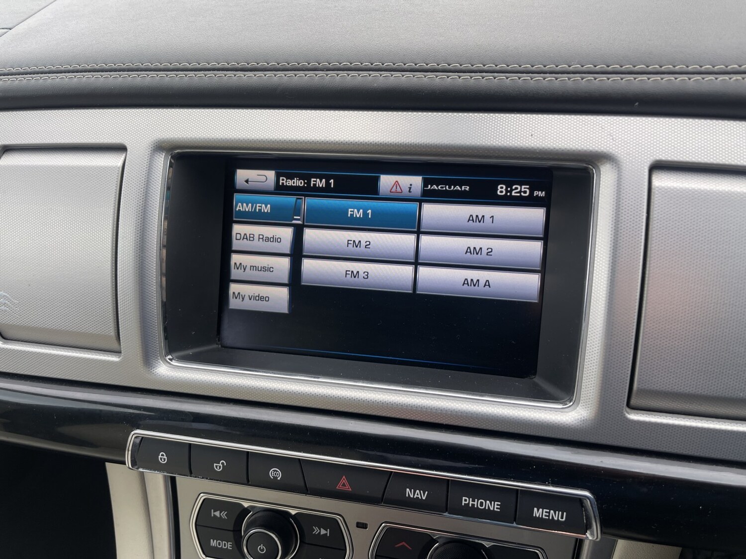 Used Jaguar XF 2015 for sale - 77694408: Photo 27