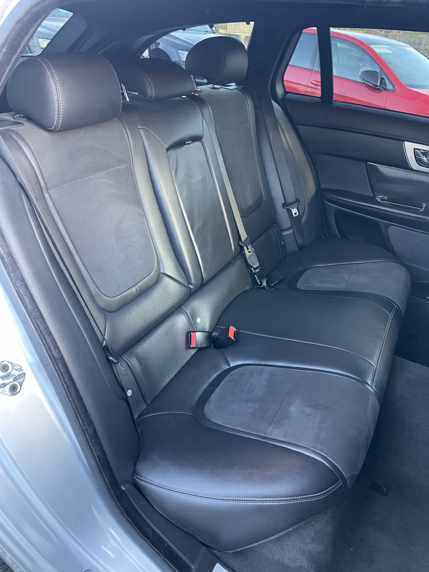 Used Jaguar XF 2014 for sale - 76817513: Photo 17