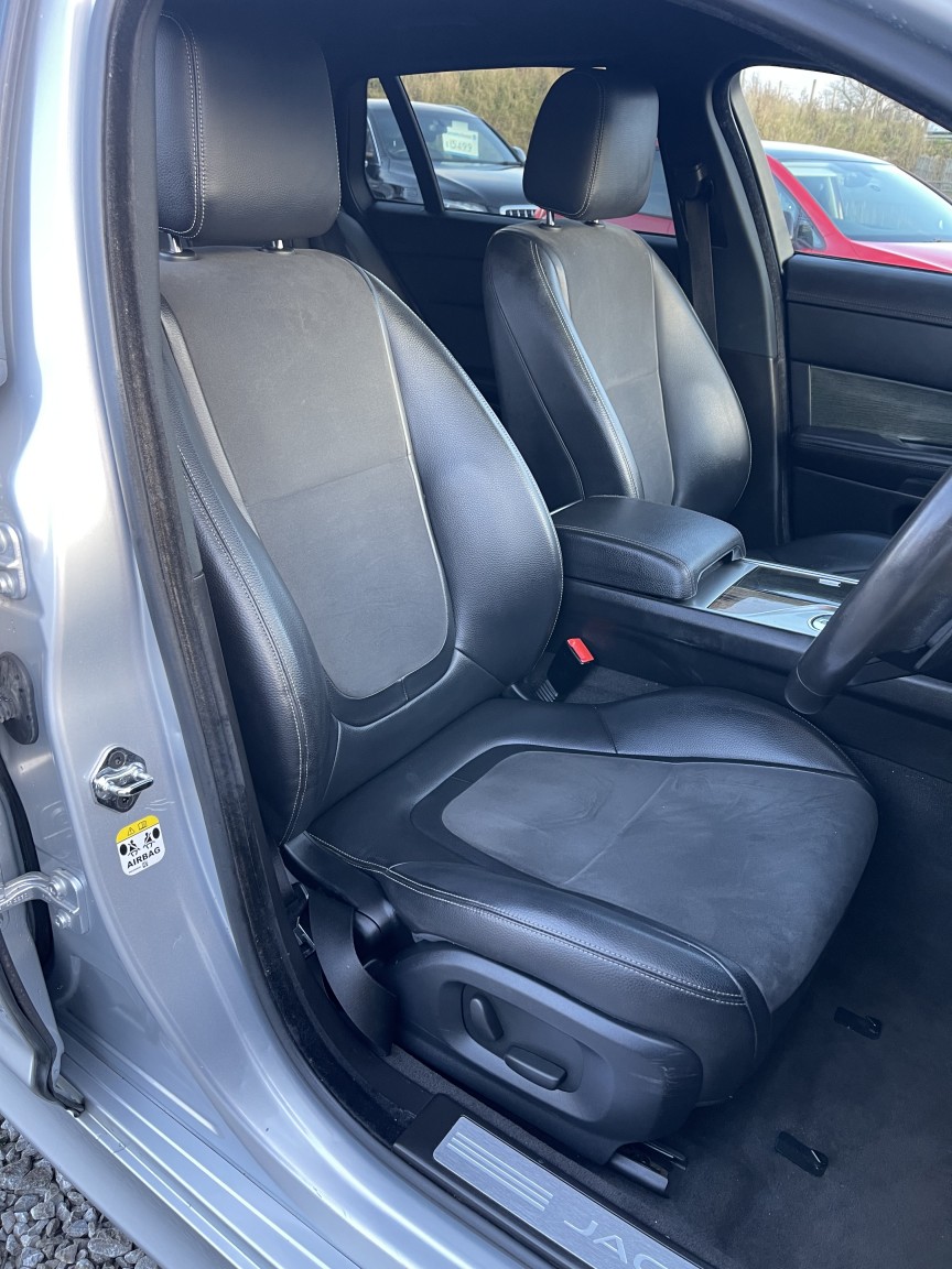 Used Jaguar XF 2014 for sale - 76817513: Photo 18