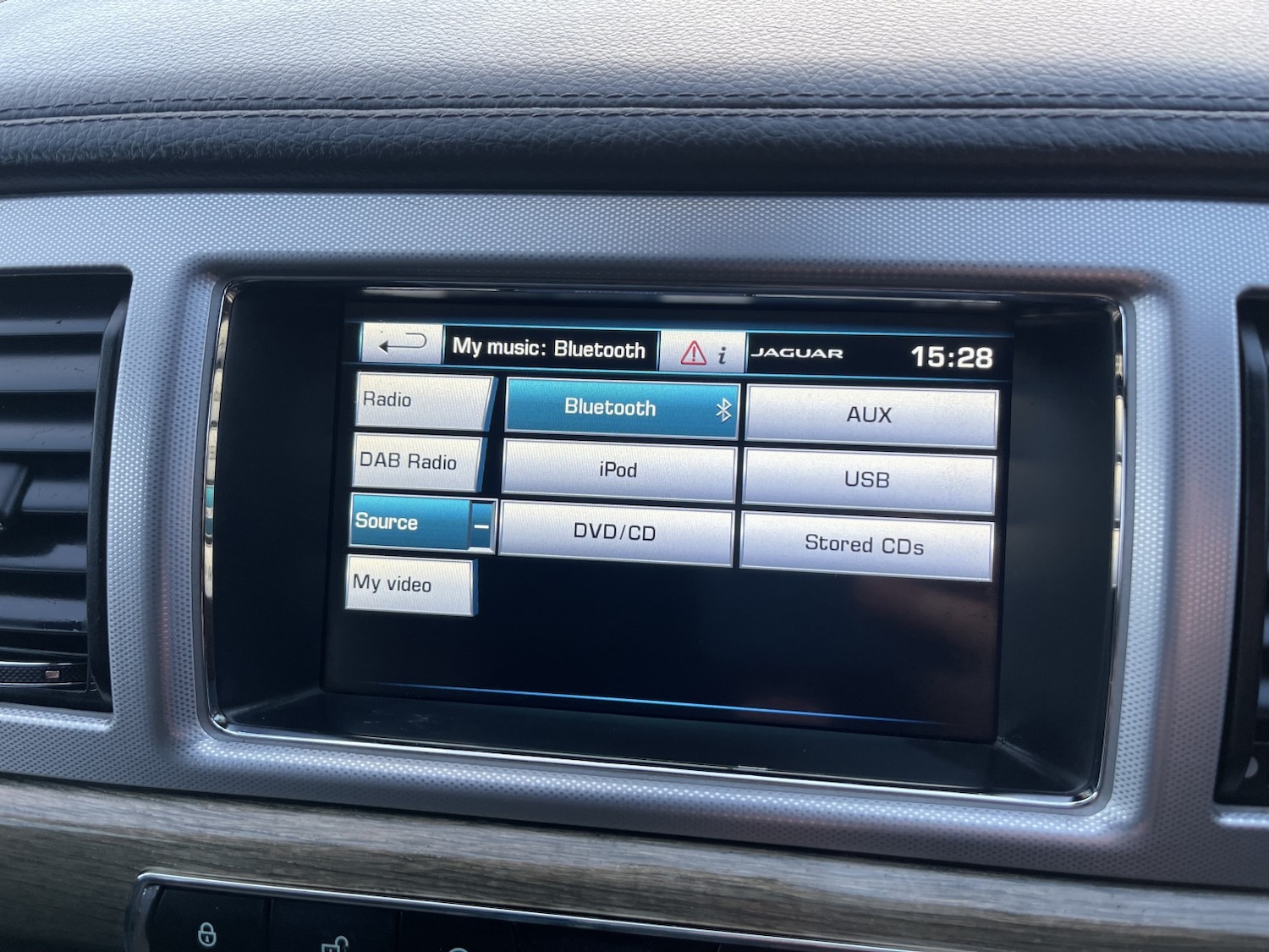 Used Jaguar XF 2014 for sale - 76817513: Photo 26