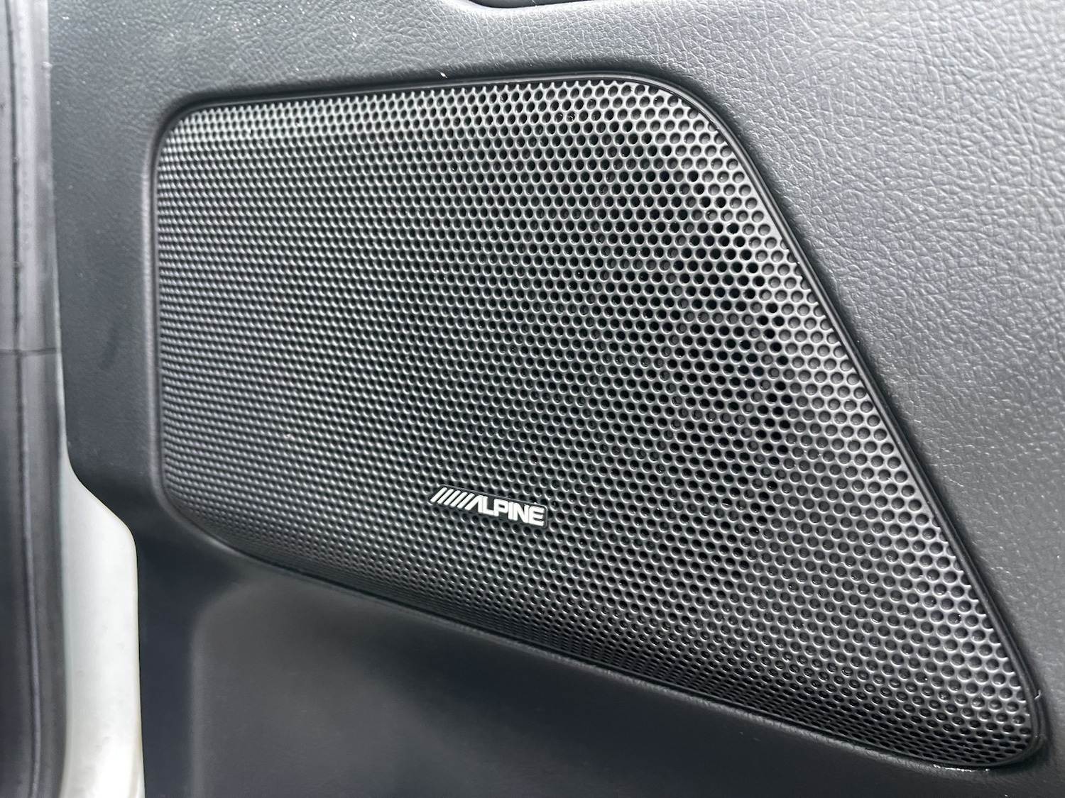 Used Land Rover Freelander 2010 for sale - 77535879: Photo 17