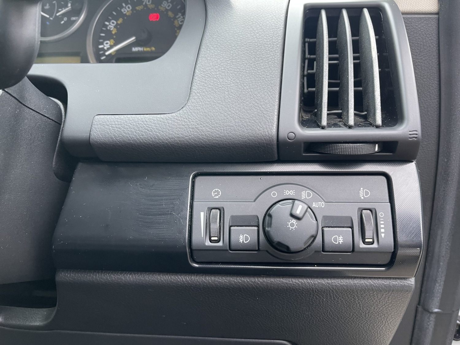 Used Land Rover Freelander 2010 for sale - 77535879: Photo 22