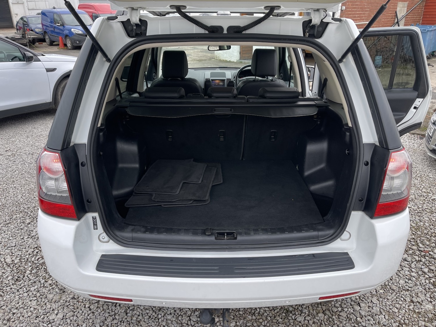 Used Land Rover Freelander 2010 for sale - 77535879: Photo 25