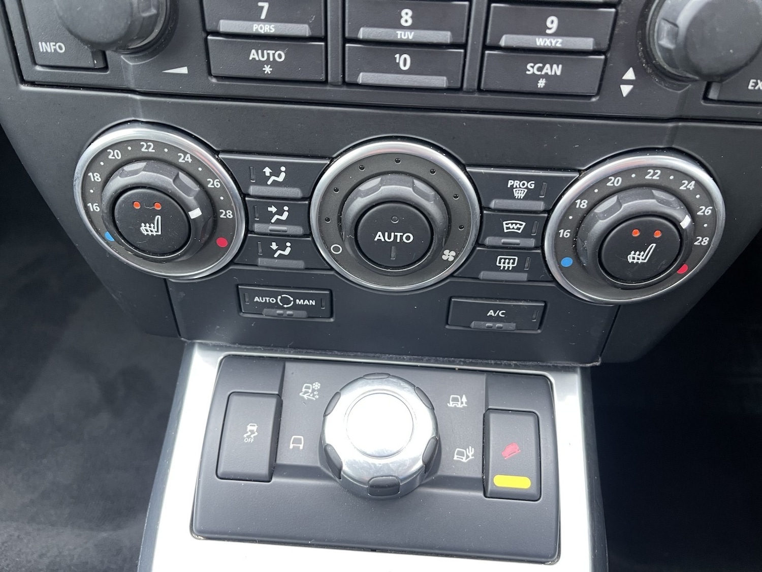 Used Land Rover Freelander 2010 for sale - 77535879: Photo 28