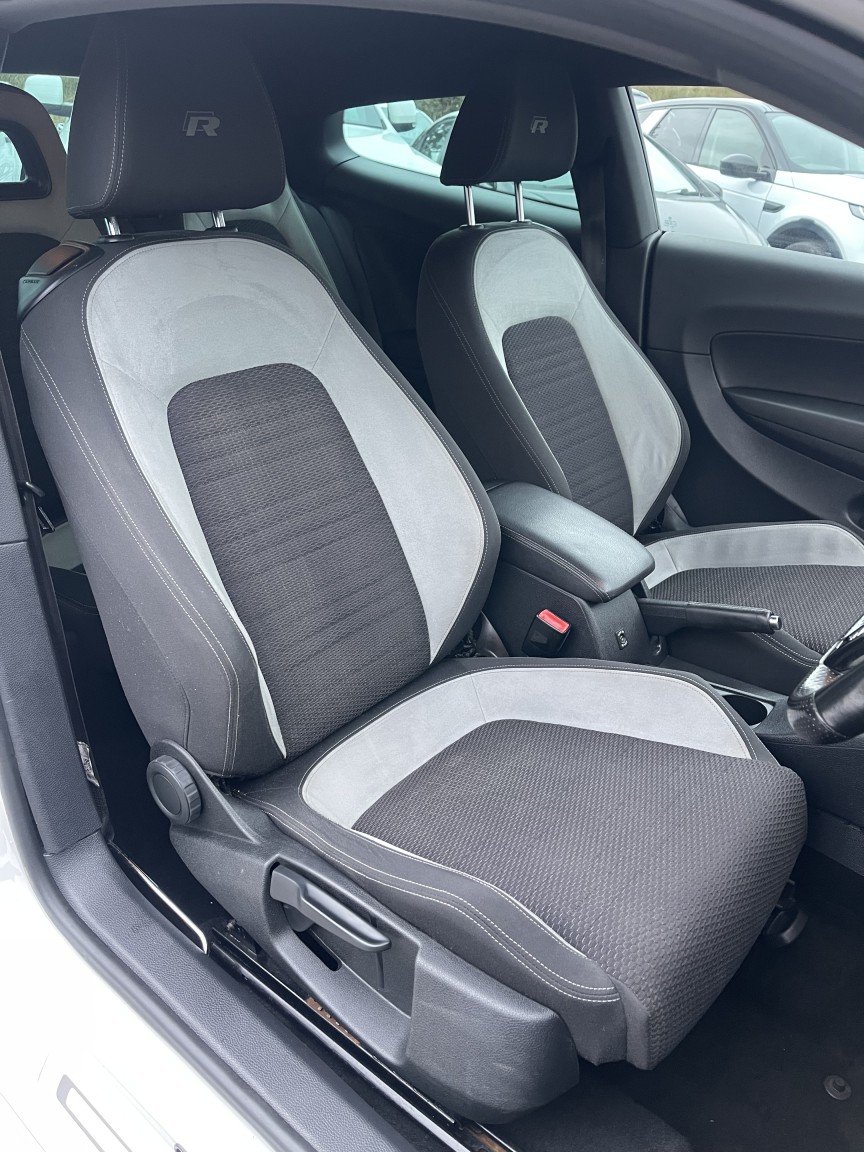 Used Volkswagen Scirocco 2011 for sale - 77595487: Photo 15