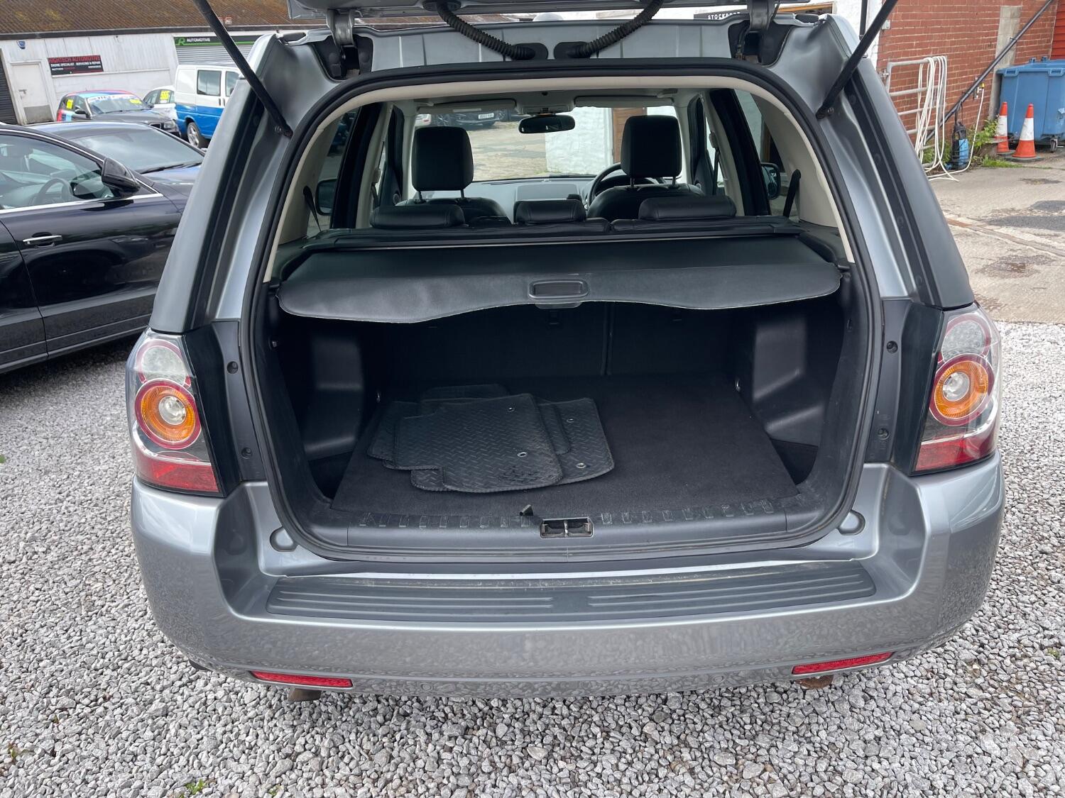 Used Land Rover Freelander 2 2014 for sale - 76334799: Photo 21