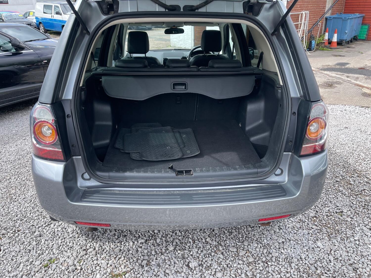 Used Land Rover Freelander 2 2014 for sale - 76334799: Photo 22