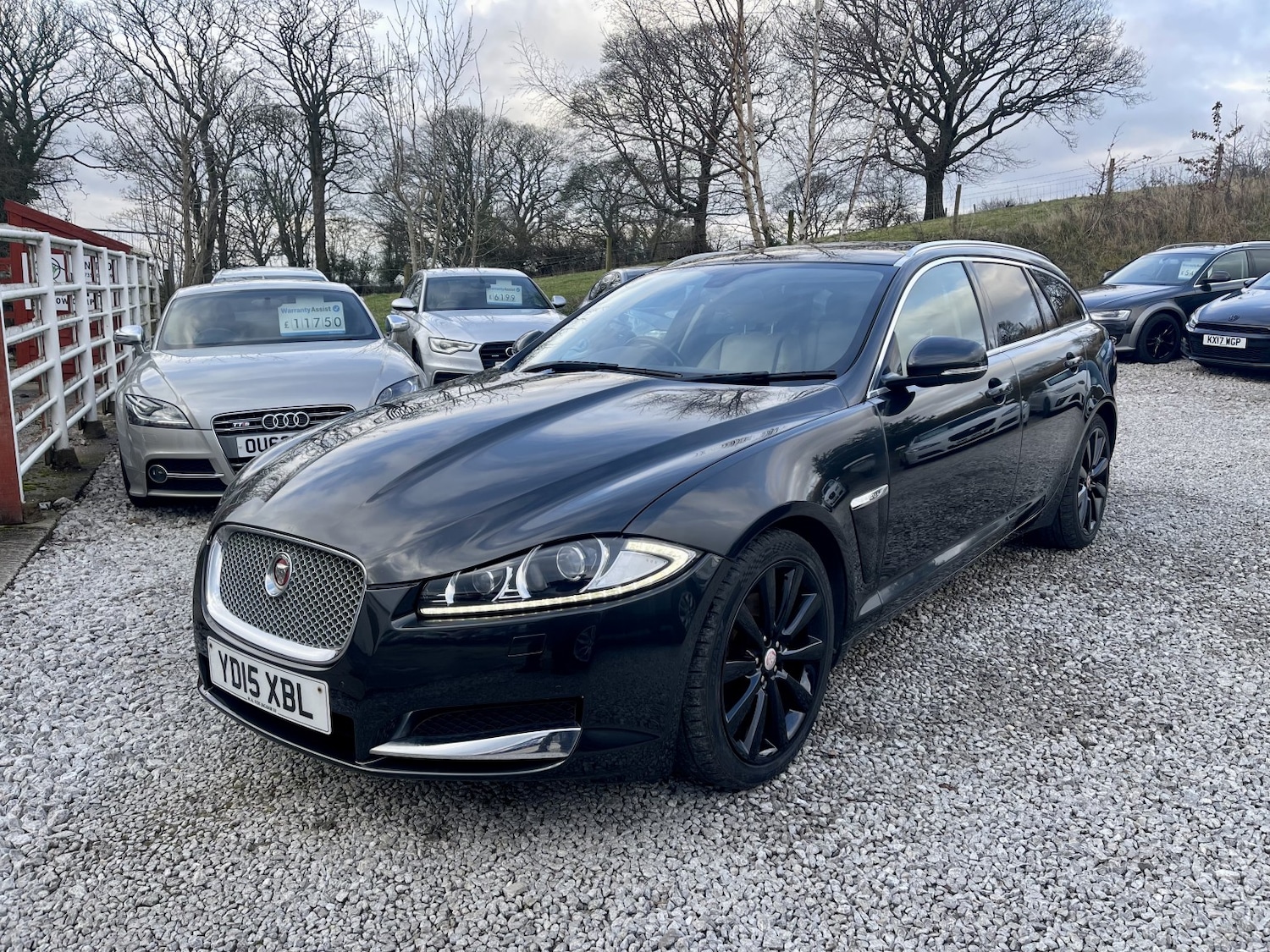 Used Jaguar XF 2015 for sale - 77508424: Photo 3