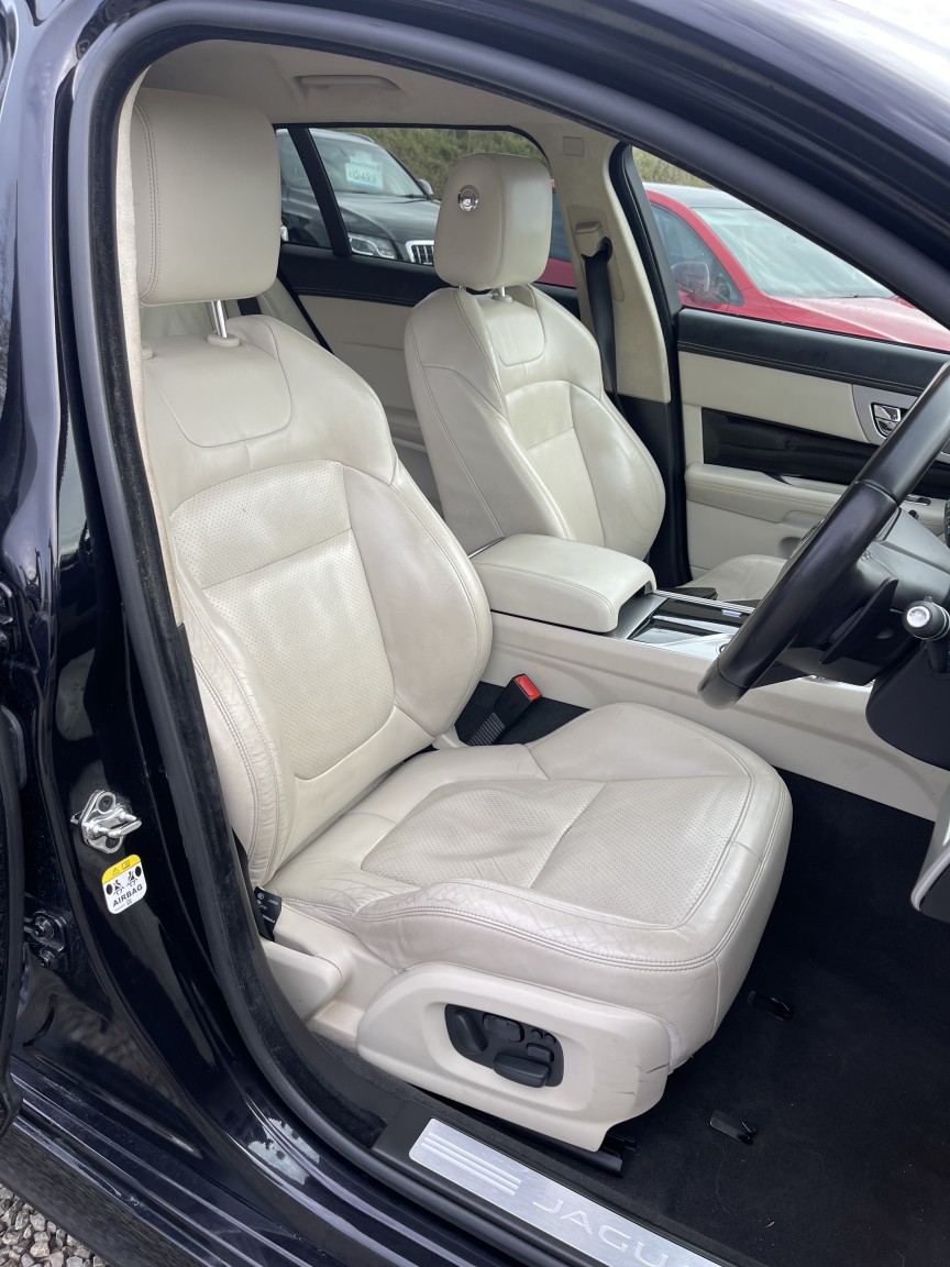 Used Jaguar XF 2014 for sale - 76863938: Photo 19