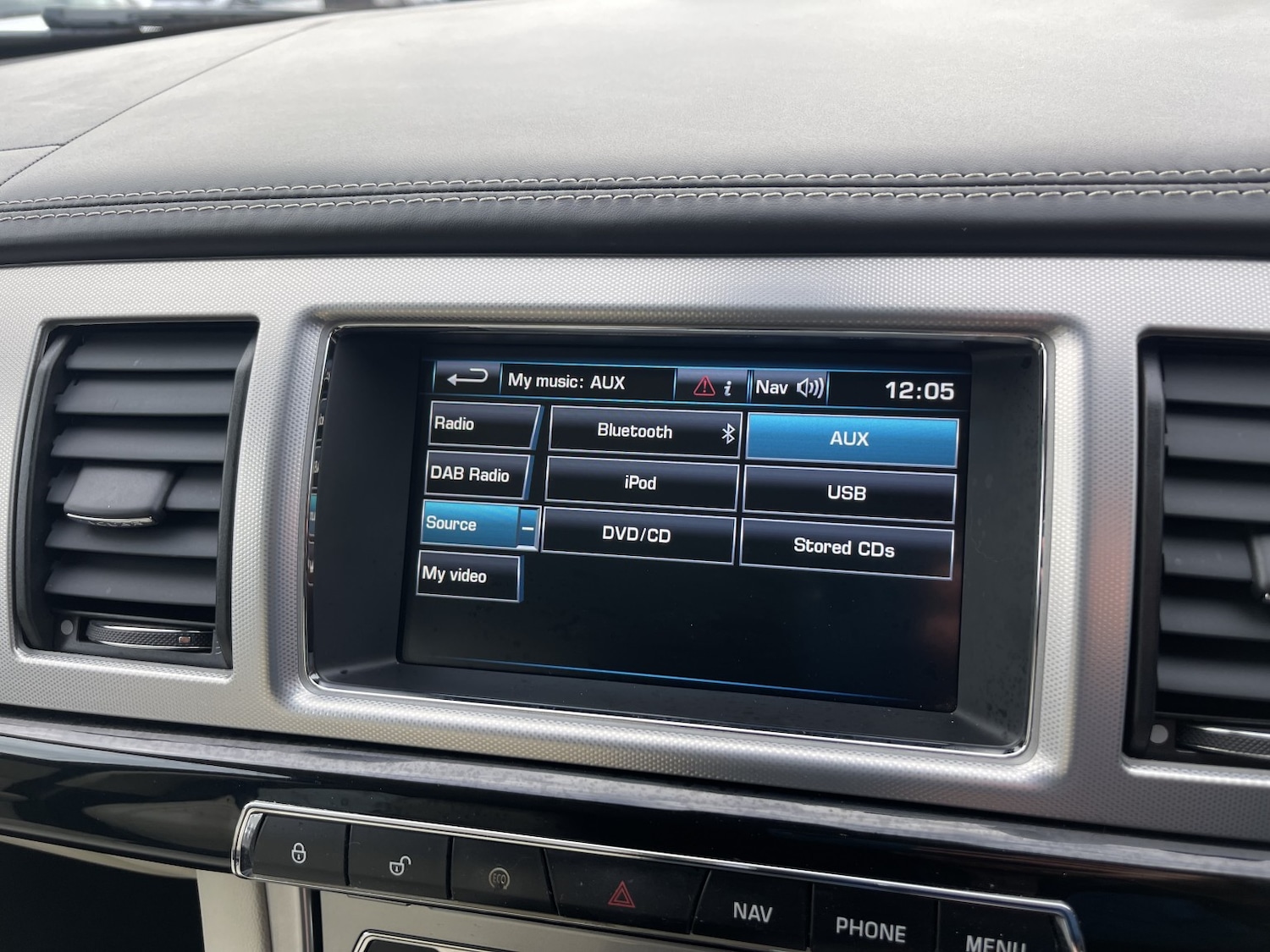 Used Jaguar XF 2014 for sale - 76863938: Photo 31