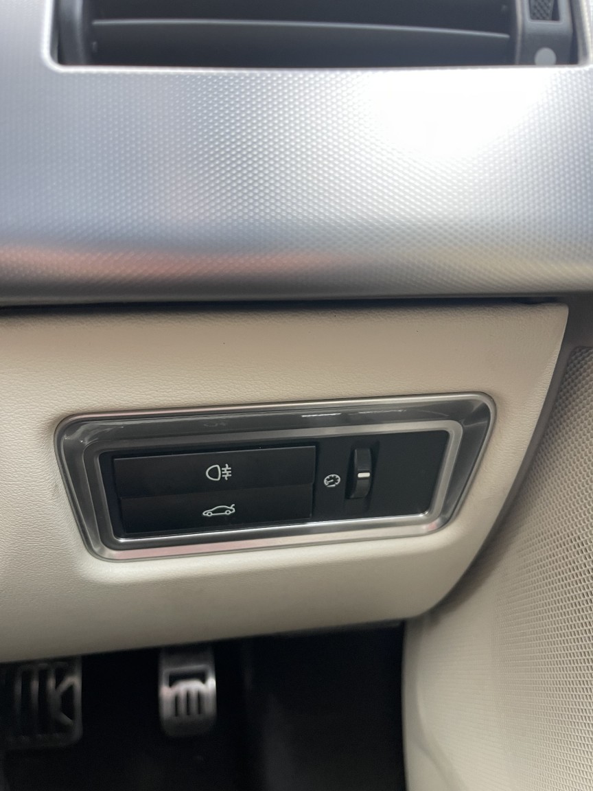 Used Jaguar XF 2014 for sale - 76863938: Photo 34