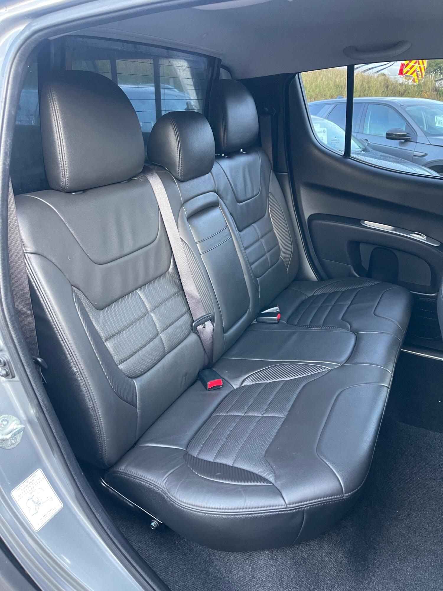 Used Mitsubishi L200 2014 for sale - 76324738: Photo 11