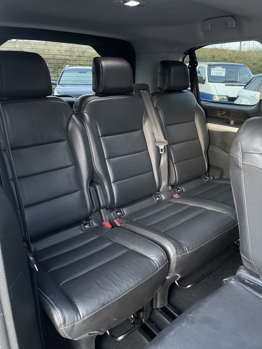 Used Peugeot Traveller 2017 for sale - 77968804: Photo 25