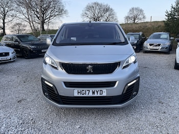 Used Peugeot Traveller 2017 for sale - 77968804: Photo