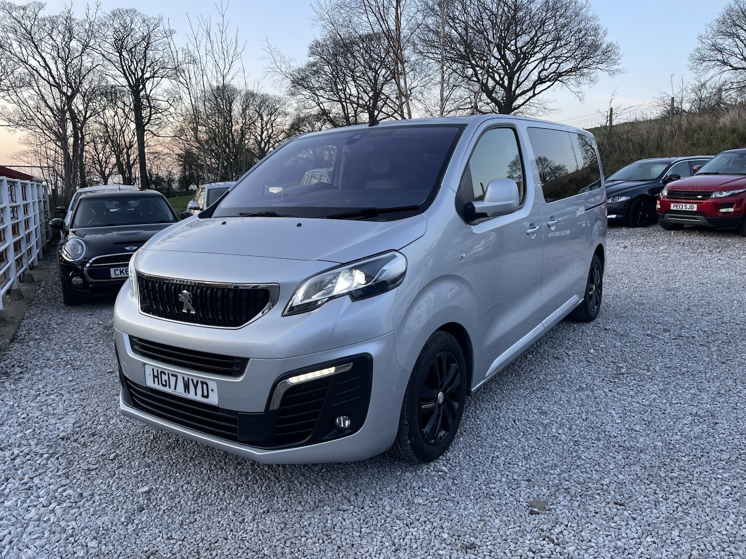 Used Peugeot Traveller 2017 for sale - 77968804: Photo 3