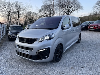 Used Peugeot Traveller 2017 for sale - 77968804: Photo