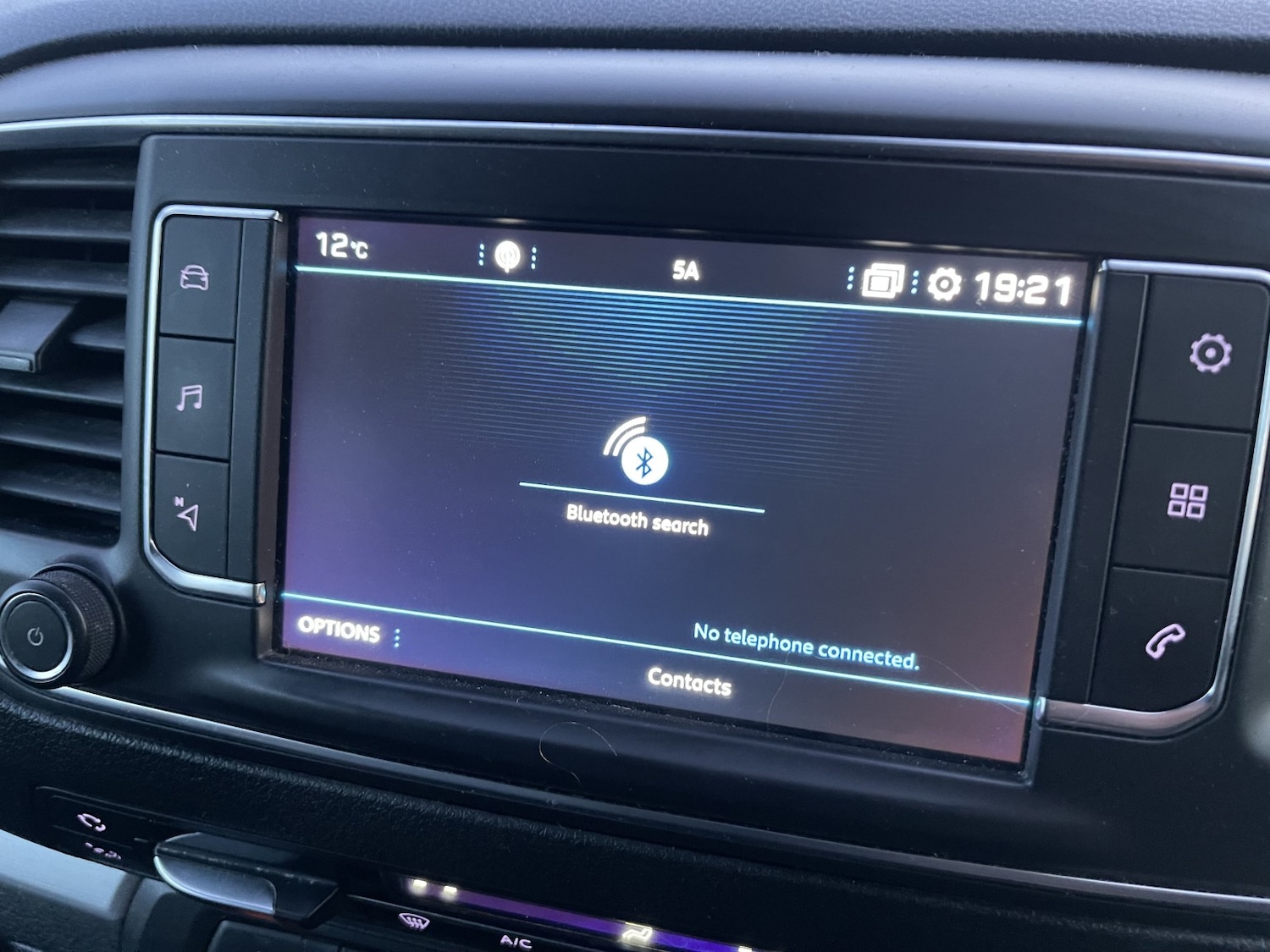 Used Peugeot Traveller 2017 for sale - 77968804: Photo 47