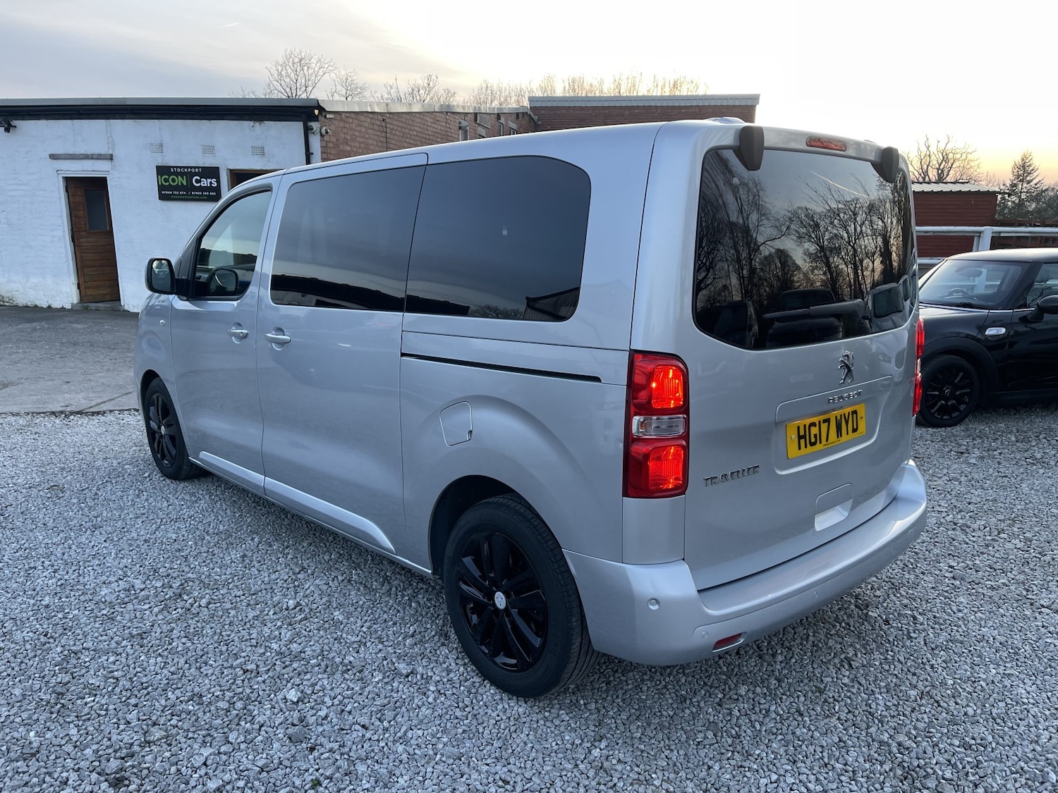 Used Peugeot Traveller 2017 for sale - 77968804: Photo 5