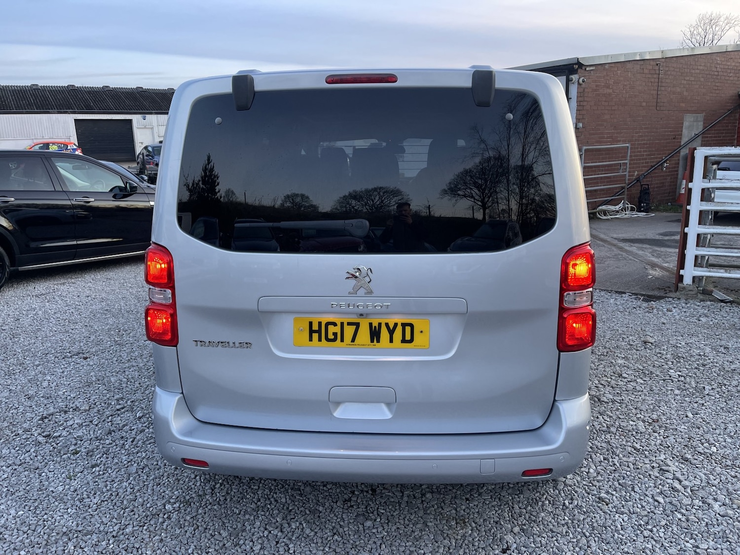 Used Peugeot Traveller 2017 for sale - 77968804: Photo 6