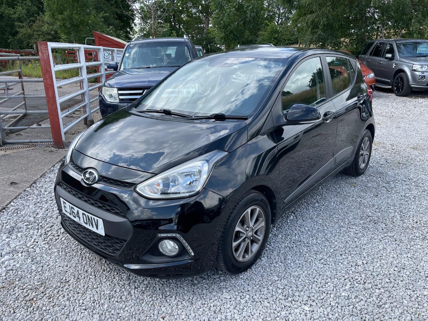 Used Hyundai i10 2014 for sale - 76794392: Photo 3