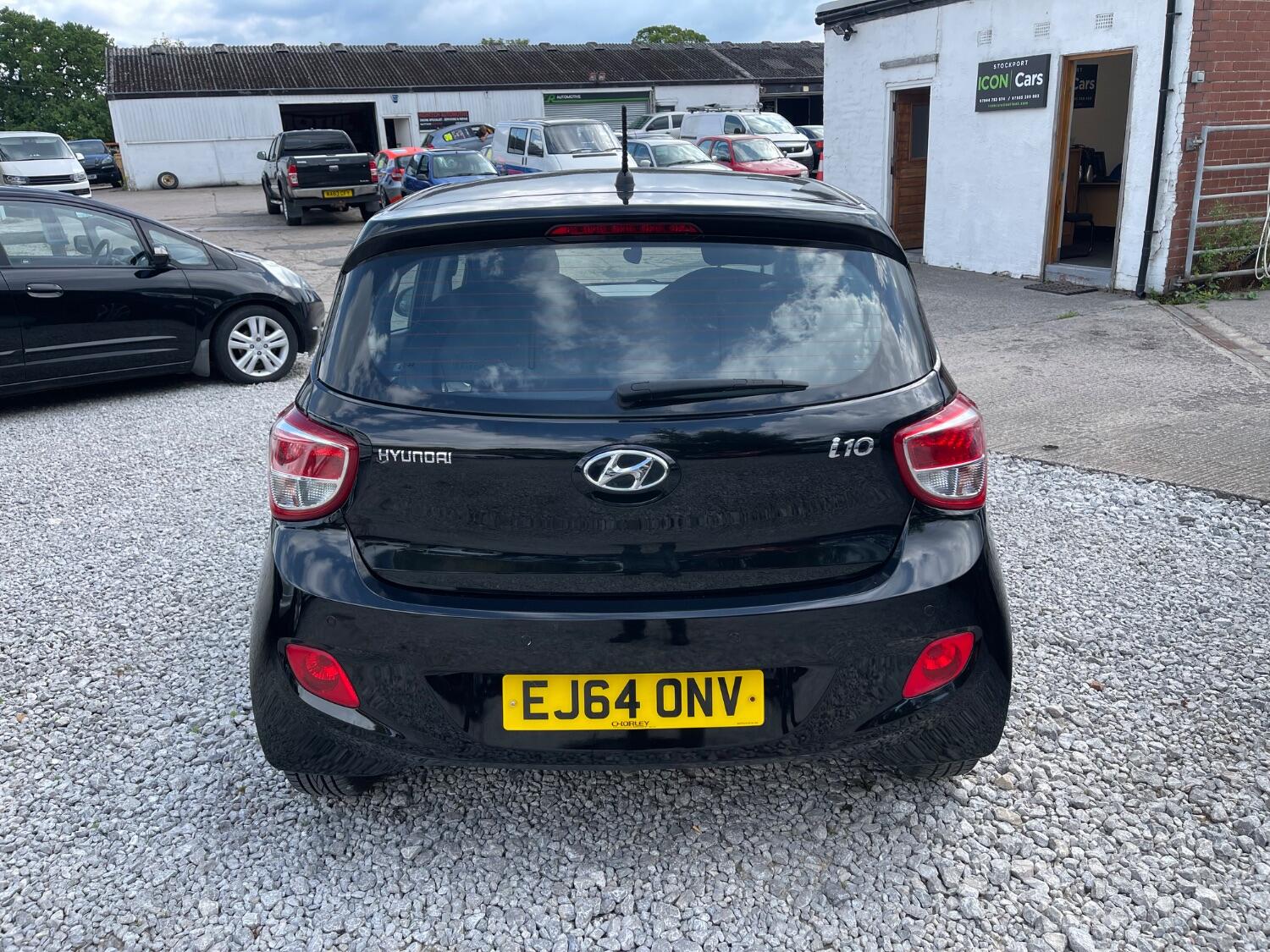 Used Hyundai i10 2014 for sale - 76794392: Photo 6