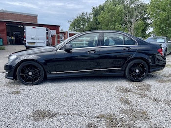Used Mercedes-Benz C Class 2012 for sale - 78976377: Photo