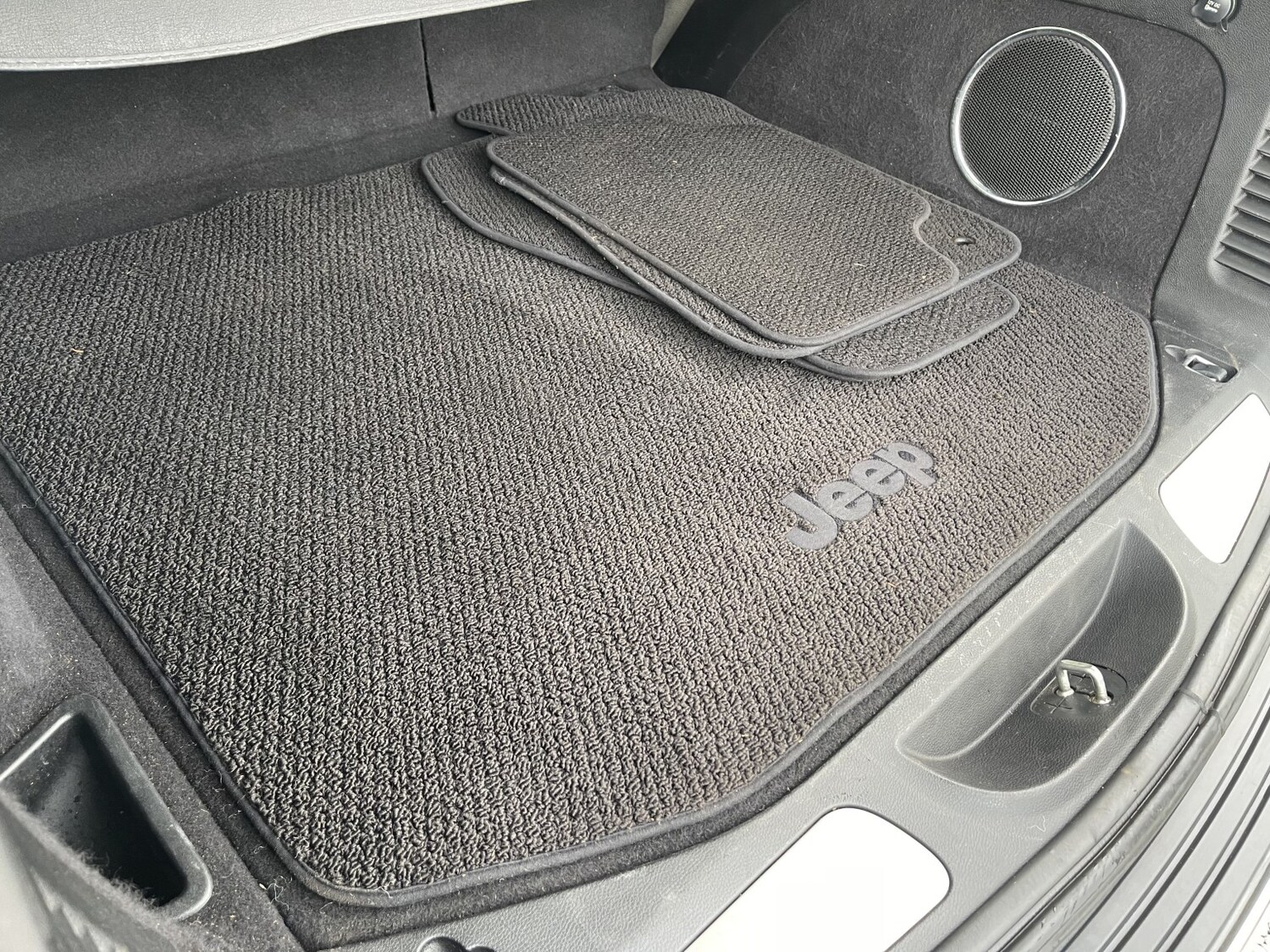 Used Jeep Grand Cherokee 2015 for sale - 77558481: Photo 24