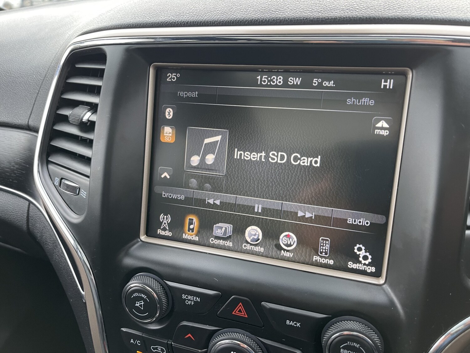 Used Jeep Grand Cherokee 2015 for sale - 77558481: Photo 37