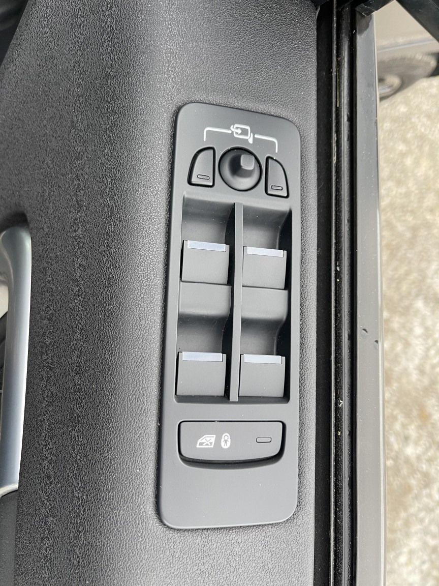 Used Land Rover Discovery Sport 2018 for sale - 77213373: Photo 17