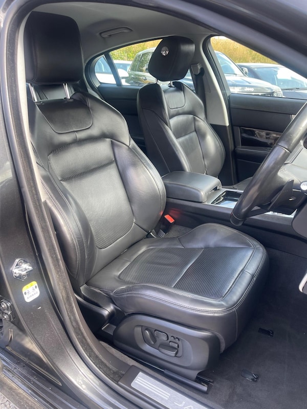 Used Jaguar XF 2014 for sale - 75644189: Photo 10